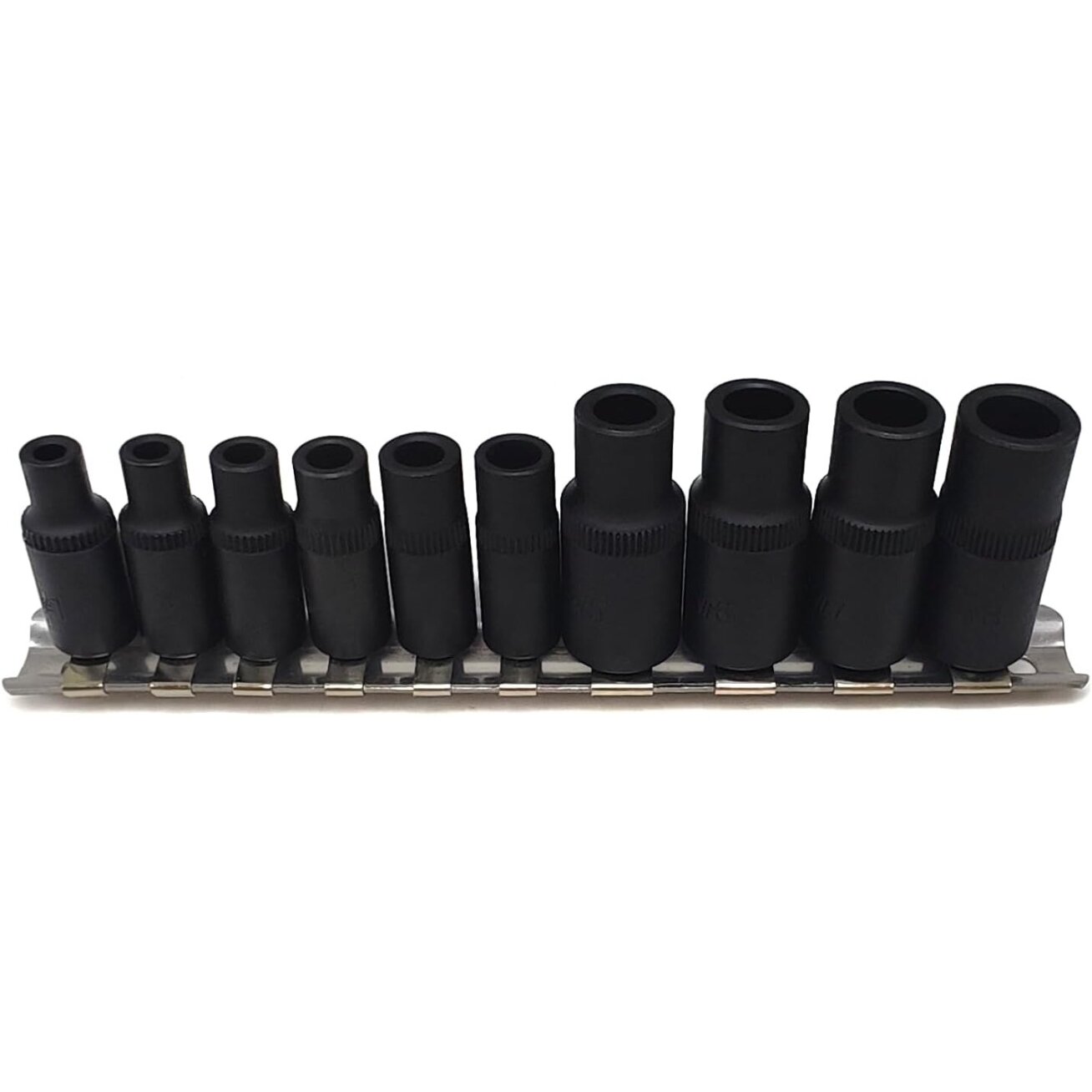 Adapterių rinkinys sriegikliams 1/4", 3/8 10vnt. Adapterių rinkinys sriegikliams 1/4", 3/8 10vnt.