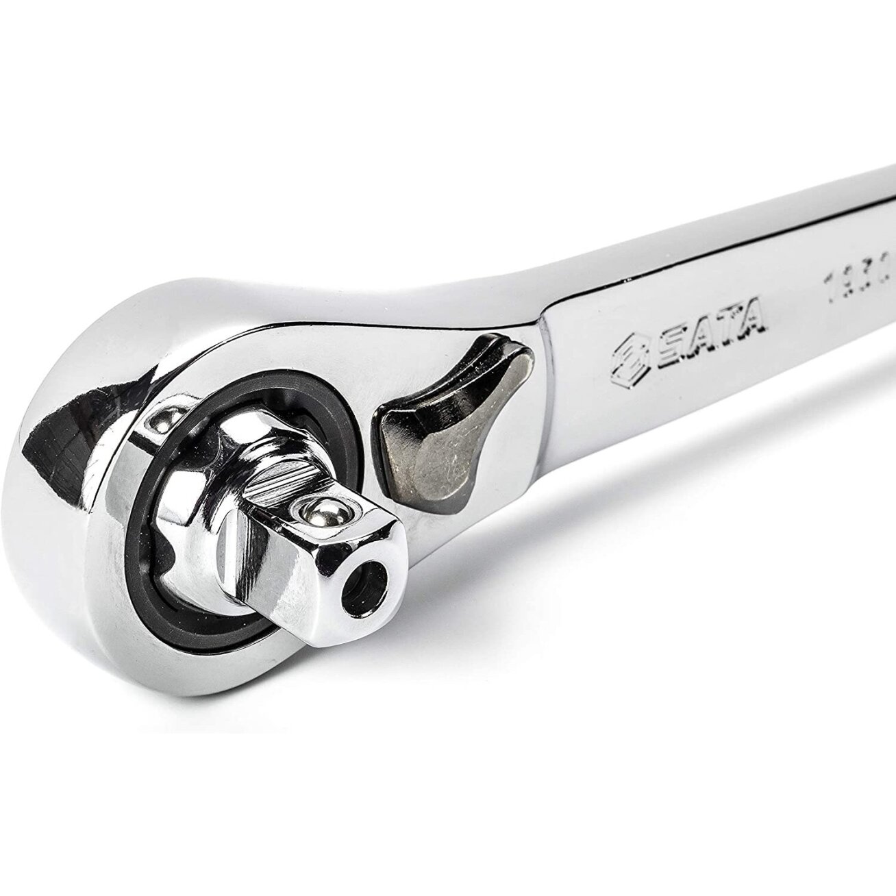 Galvučių rinkinys 3/8"+1/4" (30vnt) 3 Galvučių rinkinys 3/8"+1/4" (30vnt) 3