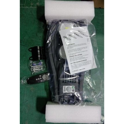 Gatvės šviestuvas 100W su laikikliu 5 Gatvės šviestuvas 100W su laikikliu 5