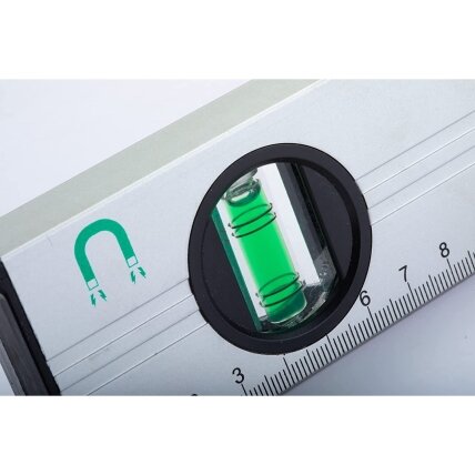 Gulsčiukas aliuminis magnetinis 4 Gulsčiukas aliuminis magnetinis 4