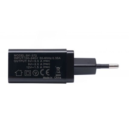 Įkroviklis 220V greito krovimo 2xUSB/2.1A +1USB/QC3.0 3 Įkroviklis 220V greito krovimo 2xUSB/2.1A +1USB/QC3.0 3