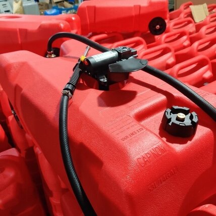 Mobili kuro talpa (plastikinė) su pompa 12V akum./230V 53L su ratukais 4 Mobili kuro talpa (plastikinė) su pompa 12V akum./230V 53L su ratukais 4