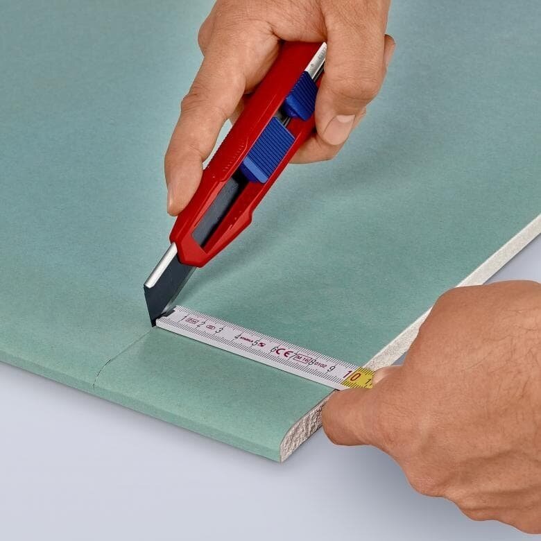 Peilis su keičiama geležte 18mm CutiX KNIPEX 17 Peilis su keičiama geležte 18mm CutiX KNIPEX 17