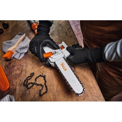 Stihl Aukštapjovė akumuliatorinė STIHL HTA 30.0 (su 2xAS 2 ir ALS 31) 4 Stihl Aukštapjovė akumuliatorinė STIHL HTA 30.0 (su 2xAS 2 ir ALS 31) 4
