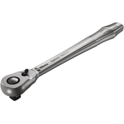 Wera Zyklop metalinė terkšlė su perjungimo svirtimi, 1/2´´, 8004 C Wera Zyklop metalinė terkšlė su perjungimo svirtimi, 1/2´´, 8004 C